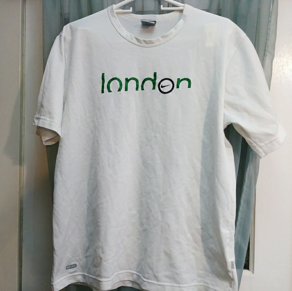 NIKE London tennis Dri-FIT shirt